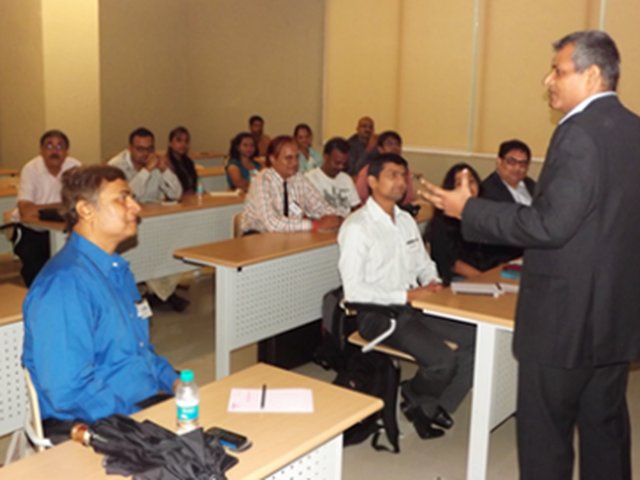 Suneel Agarwal facilitating a session